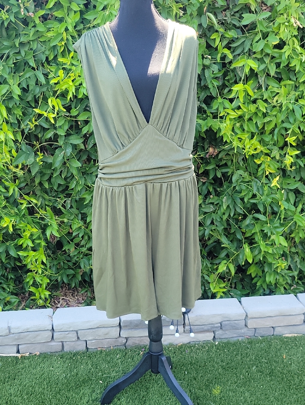 Cider Curve And Plus Jersey V Neck Green Ribbed Shorts Romper With Pockets 2XL